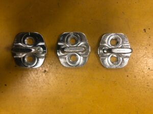 RYGIEL ZAMKA DRZWI PRZÓD TYŁ NISSAN LEAF ZE0