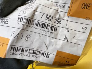 ŚRUBA POKRYWY ZAWORÓW BMW N42 N46 1 E87 3 E46 E90 X3 E83 Z4 E85 NOWA OEM