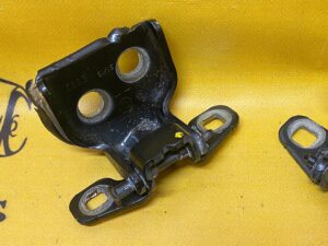 ZAWIAS DRZWI PRAWY LEWY PRZÓD TYŁ DACIA SANDERO II