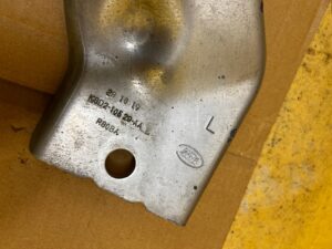 WSPORNIK UCHWYT MOCOWANIE LEWY LR RANGE ROVER EVOQUE II L551