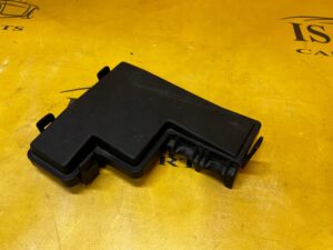 OBUDOWA SKRZYNKI BEZPIECZNIKÓW RENAULT KADJAR