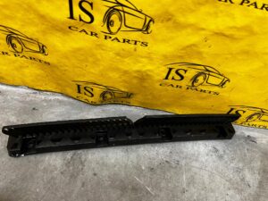 ŚLIZG WSPORNIK MOCOWANIE ZDERZAKA TYŁ VOLKSWAGEN GOLF VIII HB