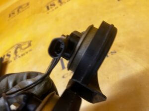 KLAKSON SYGNAŁ DŹWIĘKOWY CHEVROLET CORVETTE C5 97-04