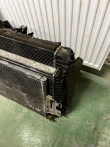 KOMPLET CHŁODNIC WENTYLATOR CHŁODNICA JAGUAR XJ X351 3.0D