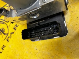 POMPA HAMULCOWA ABS EVOQUE L551 K8D2-14F447-AD