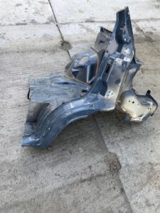 ĆWIARTKA PRAWY PRZÓD PODŁUŻNICA FARTUCH PRÓG SŁUPEK IVECO DAILY VI 6 2020