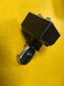 STACYJKA KLUCZYKI MODUŁ INFINITI Q30 PILOT W246