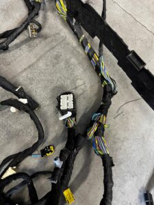 OKABLOWANIE WIĄZKA INSTALACJA WNĘTRZA FORD ESCAPE MK4