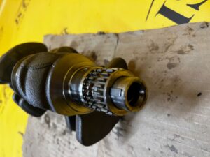 WAŁ KORBOWY SILNIKA DACIA DUSTER II 1.0 TCE LPG H4D F480 2718R GFGH DKKH