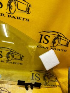 SZYBA BOCZNA DRZWI PRZÓD PRZEDNICH PRAWY PRAWYCH BMW i8 I15 ROADSTER NOWA