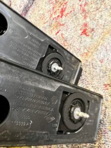 KOMPLET RELINGI DACHOWE LEWY PRAWY DACIA SANDERO III STEPWAY 2023R
