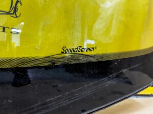 SZYBA CZOŁOWA SOUNDSCREEN PODGRZEWANA GRZANA FORD KUGA MK3 UK