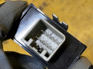 MODUŁ STEROWNIK HAMULCA RĘCZNEGO LR RANGE ROVER EVOQUE II L551