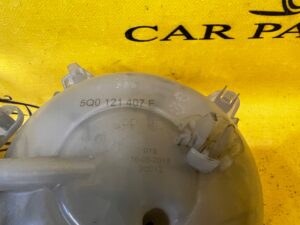 ZBIORNICZEK WYRÓWNAWCZY PŁYNU VW GOLF 7 VII 1.6 D