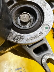 MOCOWANIE WSPORNIK ALTERNATORA NAPINACZ DACIA LODGY LIFT 2022R 1.5 BLUE DCI