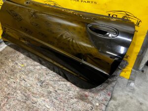 DRZWI LEWA STRONA LEWY PRZÓD LISTWA CHEVROLET CORVETTE C5 97-04