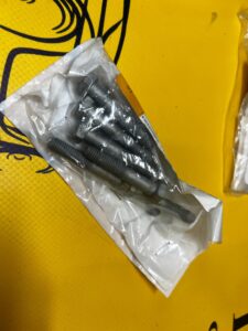 8 X ŚRUBA SZEŚCIOKĄTNA BMW M8X45-8.8 NOWA OEM