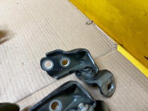 KOMPLET ZAWIASY DRZWI PRZÓD PRAWY FORD FUSION LIFT USA J7