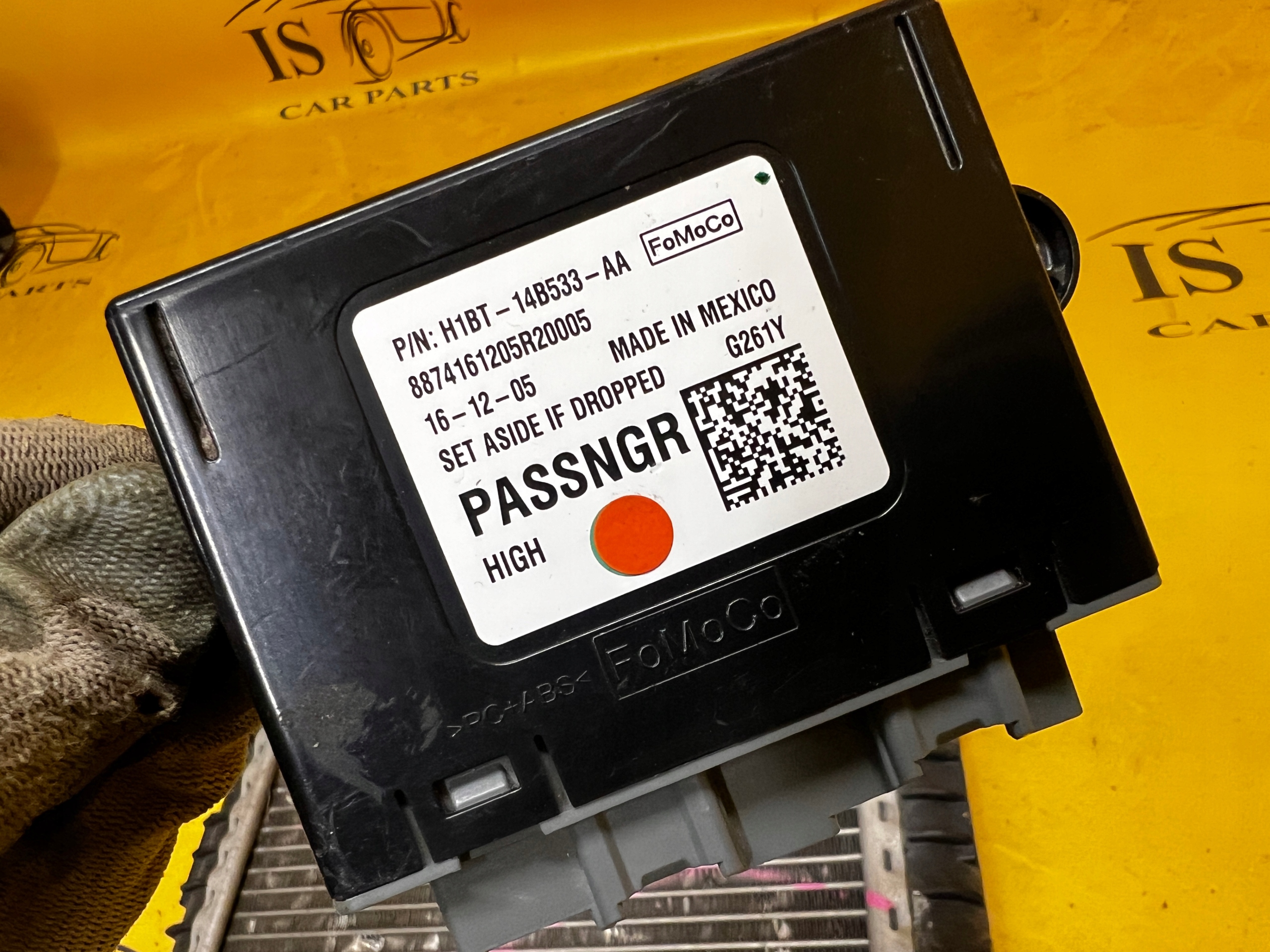 MODUŁ STEROWNIK DRZWI PASAZERA PRZÓD PRAWY FORD FIESTA MK8