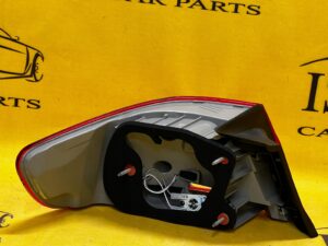 LAMPA BŁOTNIKA PRAWY TYŁ LIFT BMW 3 E92 LCI NOWA OEM