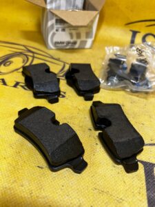 KLOCKI HAMULCOWE TYŁ TYLNE MINI R55 R56 R57 R58 R59 NOWE OEM