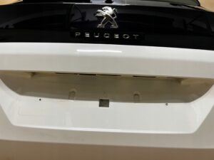 KLAPA TYLNA TYŁ KOMPLETNA PEUGEOT 3008 II P84 EWP
