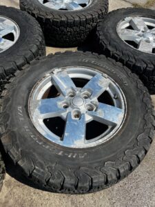 KOŁA FELGI OPONY TERENOWE JEEP GRAND CHEROKEE COMMANDER WRANGLER 265/65 R17