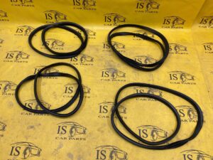 USZCZELKA KAROSERII DRZWI PRZÓD TYŁ RENAULT CLIO V