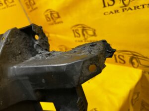 ŚLIZG WZMOCNIENIE ZDERZAKA TYŁ TYLNEGO RANGE ROVER VELAR L560