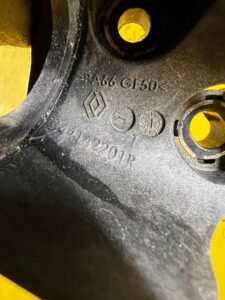 UCHWYT MOCOWANIE LINEK ZMIANY BIEGÓW DACIA SANDERO III 2021R
