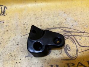 WSPORNIK MOCOWANIE ZDERZAKA DOLNY TYŁ PRAWY RANGE ROVER EVOQUE L538