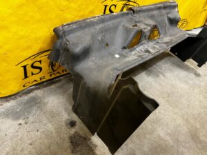 KIEROWNICA POWIETRZA GÓRNA JAGUAR XJ X351