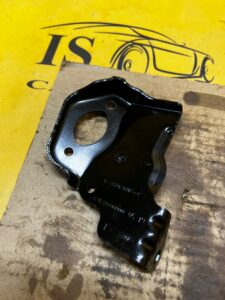 UCHWYT WSPORNIK MOCOWANIE POMPY WODY RENAULT 1.3 TCE