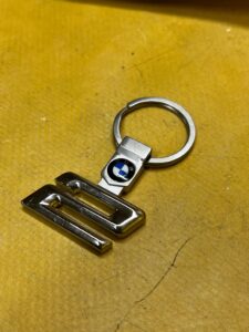 BRELOK BRELOCZEK DO KLUCZY BMW SERII 2 NOWY OEM