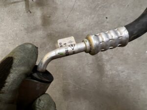KOMPLET ZAWÓR CZUJNIK WĄŻ PRZEWÓD RURA RURKA KLIMATYZACJI RENAULT ZOE I Z.E
