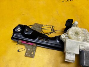 MECHANIZM PODNOŚNIK SZYBY DRZWI TYŁ PRAWY CITROEN C4 PICASSO II