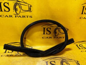 USZCZELKA MASKI KOMORY SILNIKA AUDI A8 D5