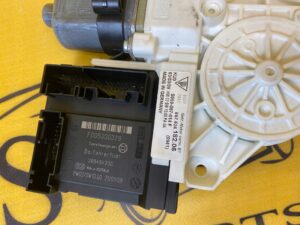 SILNICZEK MECHANIZM SZYBY PORSCHE 987 CAYMAN PRAWY