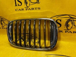KRATKA GRILL ZDERZAKA ATRAPA PRAWA BMW 7 G11 G12 NOWA OEM