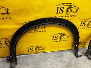 PRAWA LISTWA BŁOTNIKA SIERP TYŁ INFINITI Q30