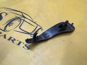 OSŁONA ZAWIASU MASKI POKRYWY SILNIKA LEWA AUDI A6 C7