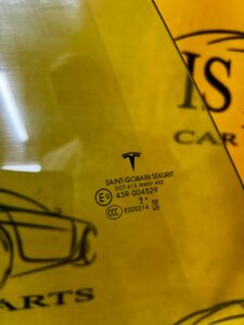 SZYBA DRZWI TYŁ TYLNA PRAWY PRAWA TESLA MODEL 3 PRZEDLIFT 2019R