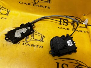 ZAMEK DOCIĄG KLAPY BAGAŻNIKA TYŁ BMW G30 F90