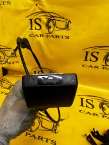 LINKA CIĘGNO RĄCZKA MASKI INFINITI Q70