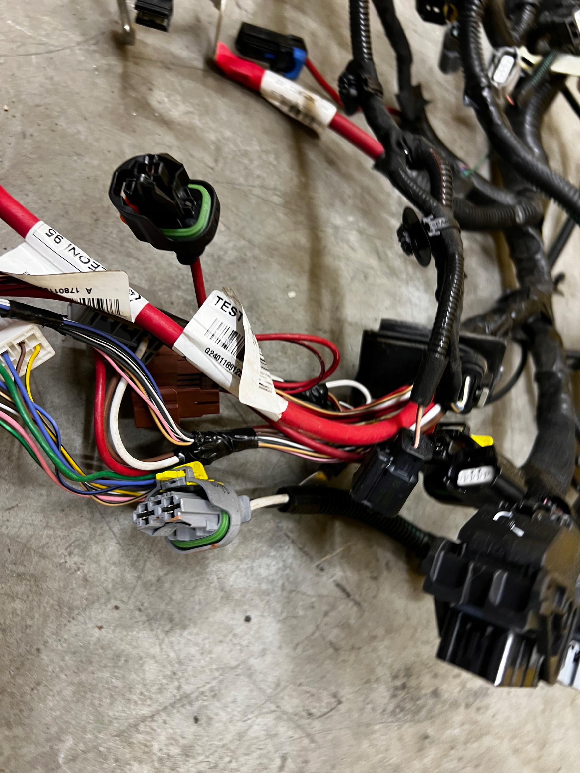 WIĄZKA INSTALACJA SILNIKA DACIA SANDERO III 2021R 1.0 SCE