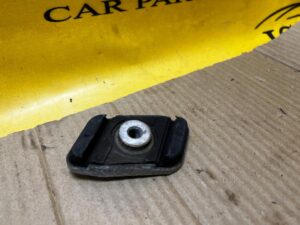 WKŁADKA MOCOWANIE SANEK RANGE ROVER VOGUE L405