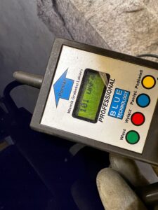 MASKA POKRYWA SILNIKA DACIA SANDERO II LIFT D42