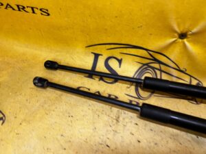 KOMPLET SIŁOWNIKI KLAPY BAGAŻNIKA FORD ESCAPE MK4