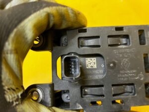 MODUŁ STEROWNIK RADAR DENSOR ACC DISTRONIC DACIA JOGGER SANDERO III