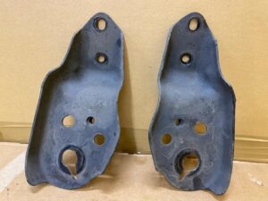 MOCOWANIE ZAWIESZENIA LEWE FORD MUSTANG MK6 VI